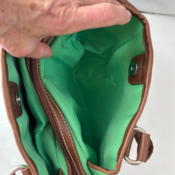 Chaps Kelly Green Nylon Shoulder Bag - Picture 7 of 14
